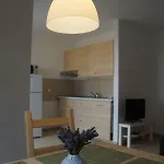 Mitra Apartament *